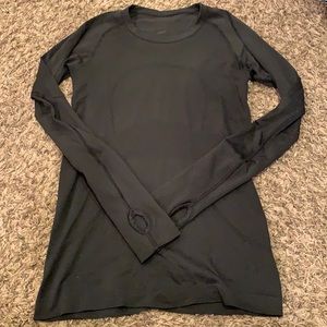 Lululemon long sleeve swiftly tech